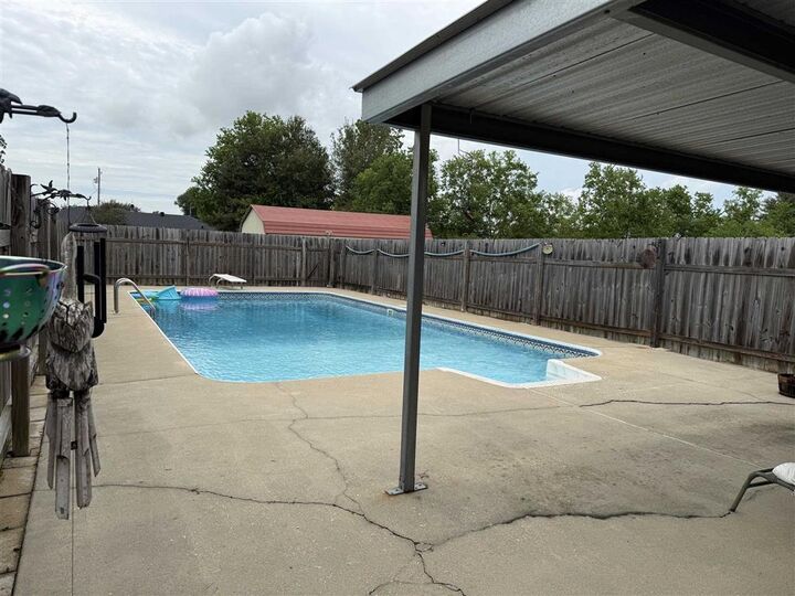 Property Photo: 2215 McCloud Street LA 70669