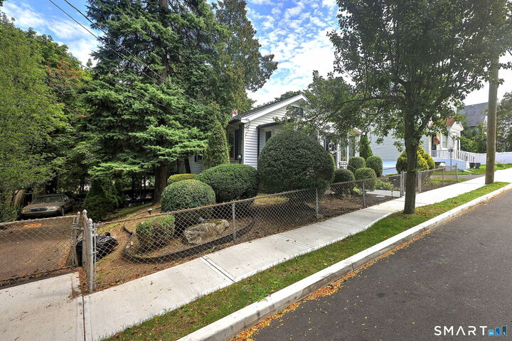 Property Photo: 31 Boylston Street CT 06516