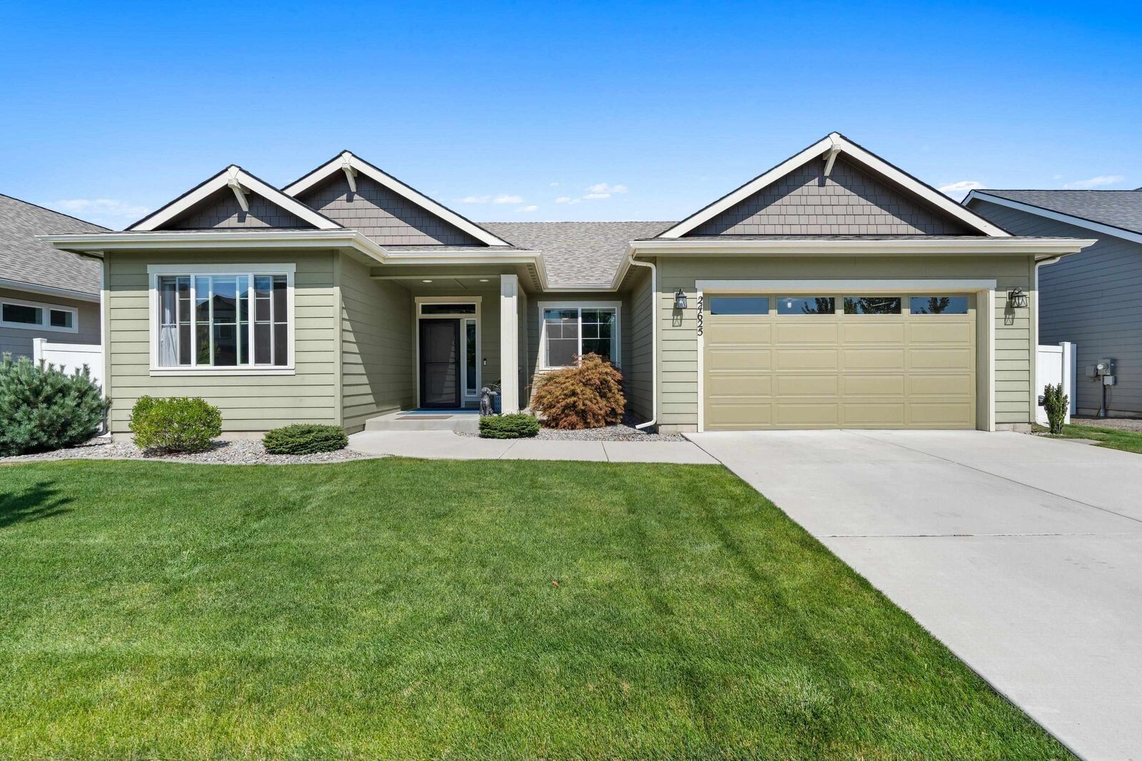 Property Photo:  24625 E Blueridge Ave  WA 99019 