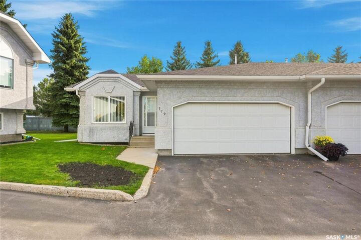 Property Photo: 636 Heritage Lane 119 SK S7H 5P9