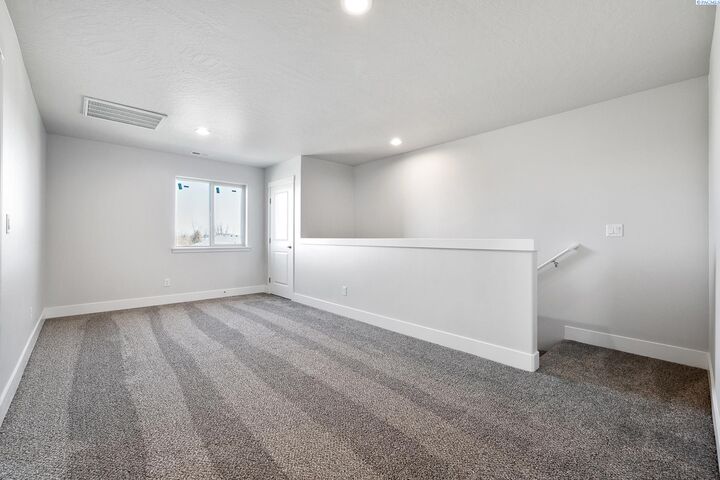Property Photo: 4214 Road 114 WA 99301