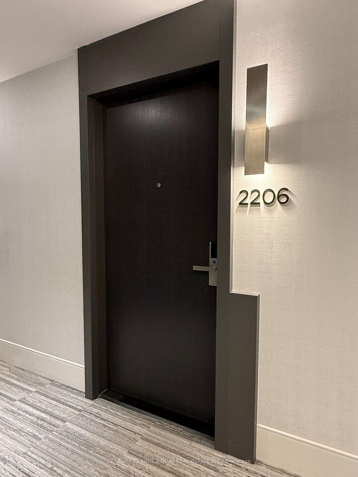 Photo de la propriété:  8 Water Walk Drive 2206  ON L3R 6L4 