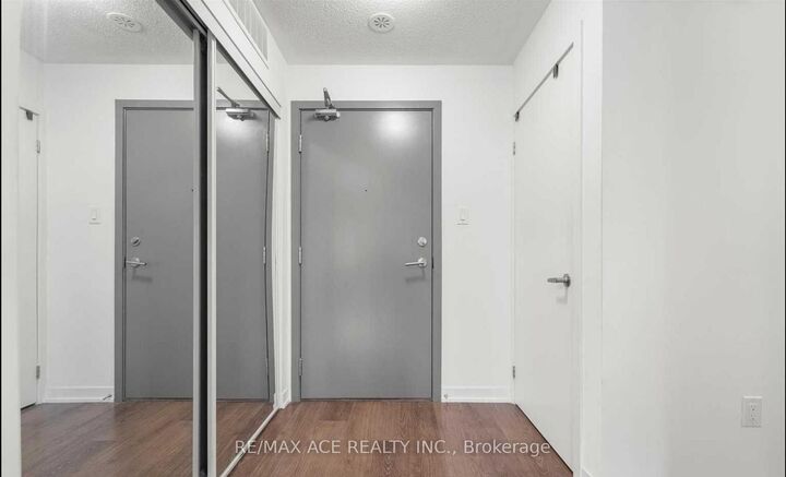 Property Photo:  20 Orchid Place Drive 308  ON M1B 0E1 