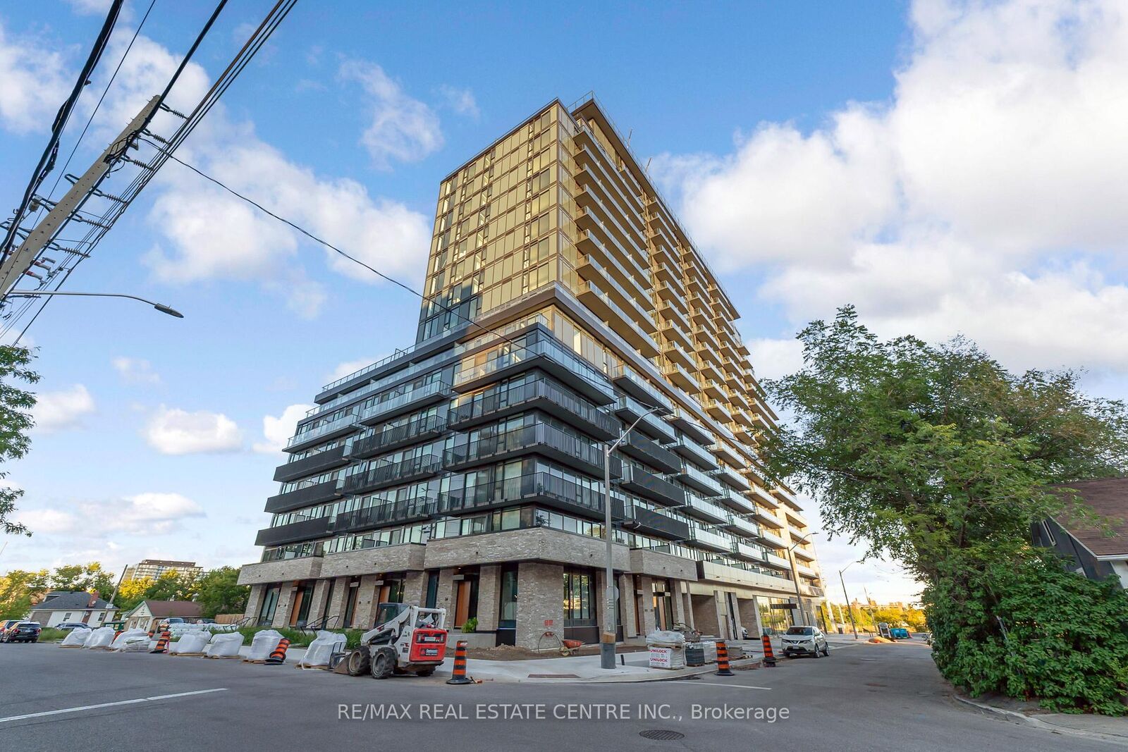 Property Photo: 3009 Novar Road 911 ON L5B 0P9