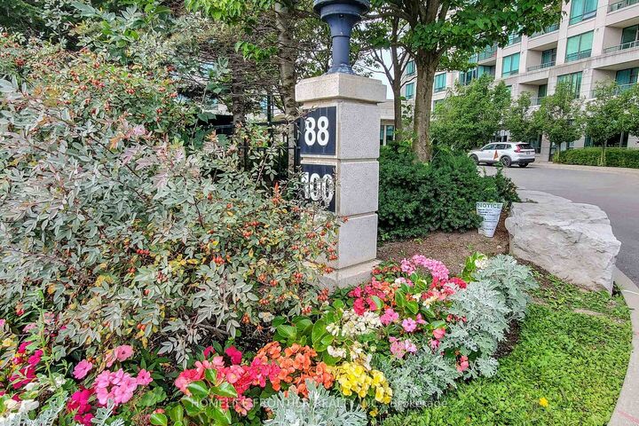 Property Photo:  100 Promenade Circle 610  ON L4J 7W7 