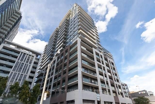 Property Photo:  460 Adelaide Street E 1102  ON M5A 0E7 
