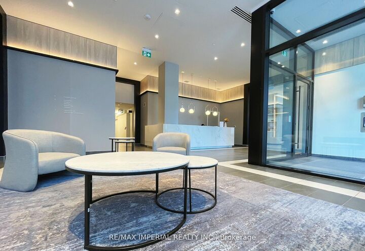 Property Photo:  1 Jarvis Street 1015  ON L8R 0A8 