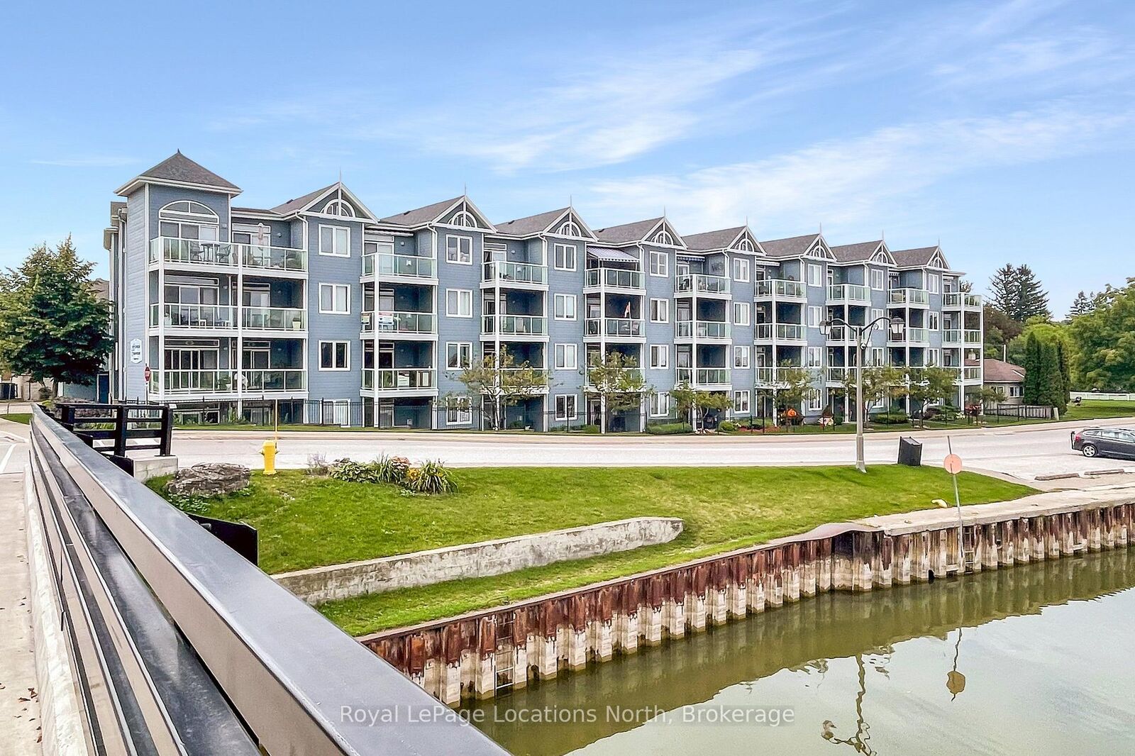 Property Photo: 34 Bayfield Street 106 ON N4L 1Y2