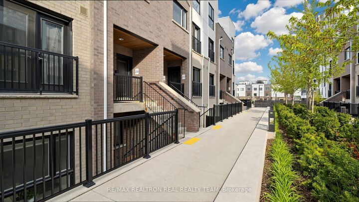 Property Photo:  349 Wheat Boom Drive 333  ON L6H 7X5 