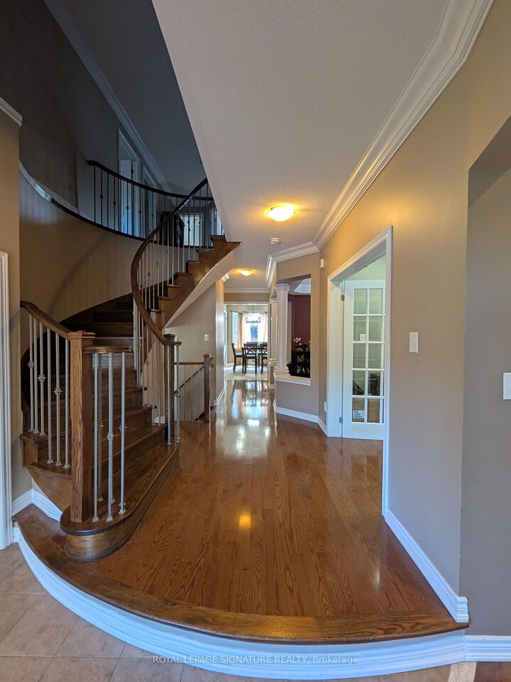Property Photo:  
