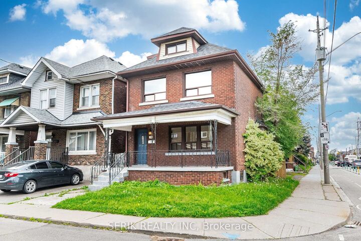 Property Photo:  35 Chestnut Avenue  ON L8L 6K5 