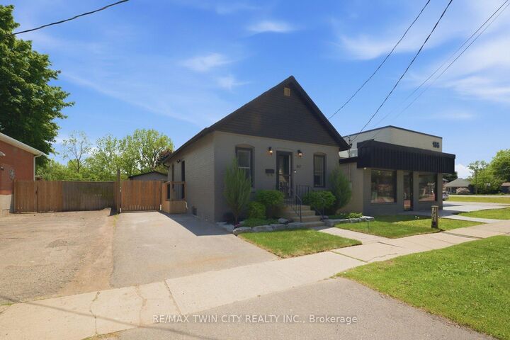 Property Photo:  162 Grand River Avenue  ON N3T 4X6 