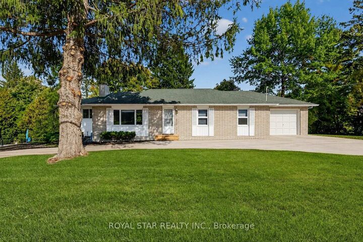 Property Photo: 10 Delong Drive ON K1J 7E6