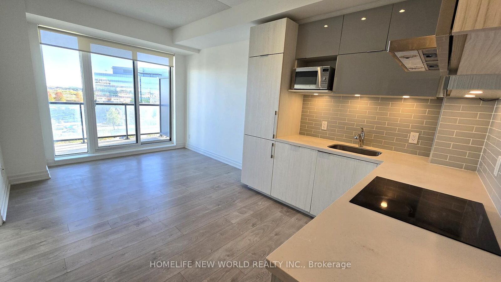 Property Photo:  8 Rouge Valley Drive W 607  ON L6G 0G8 