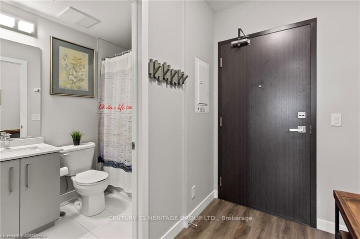 Property Photo:  15 Queen Street S 2006  ON L8P 0C6 