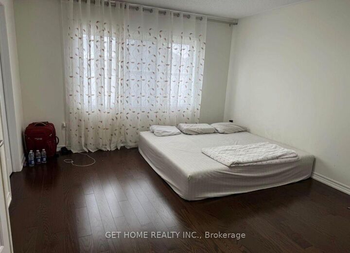 Property Photo: 1450 Farmstead Drive ON L9E 0B3