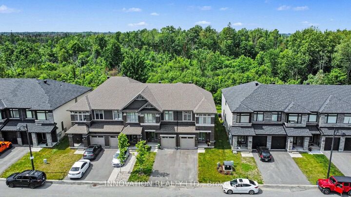 Property Photo:  159 Wabikon Crescent  ON K1X 0H8 