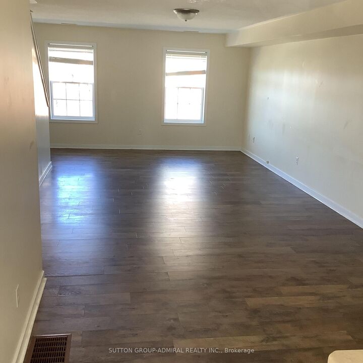 Property Photo:  91 Coughlin Road 35  ON L4N 0L5 