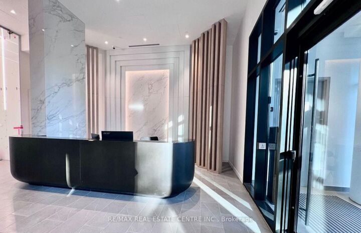 Property Photo:  3009 Novar Road 727  ON L5B 0P9 
