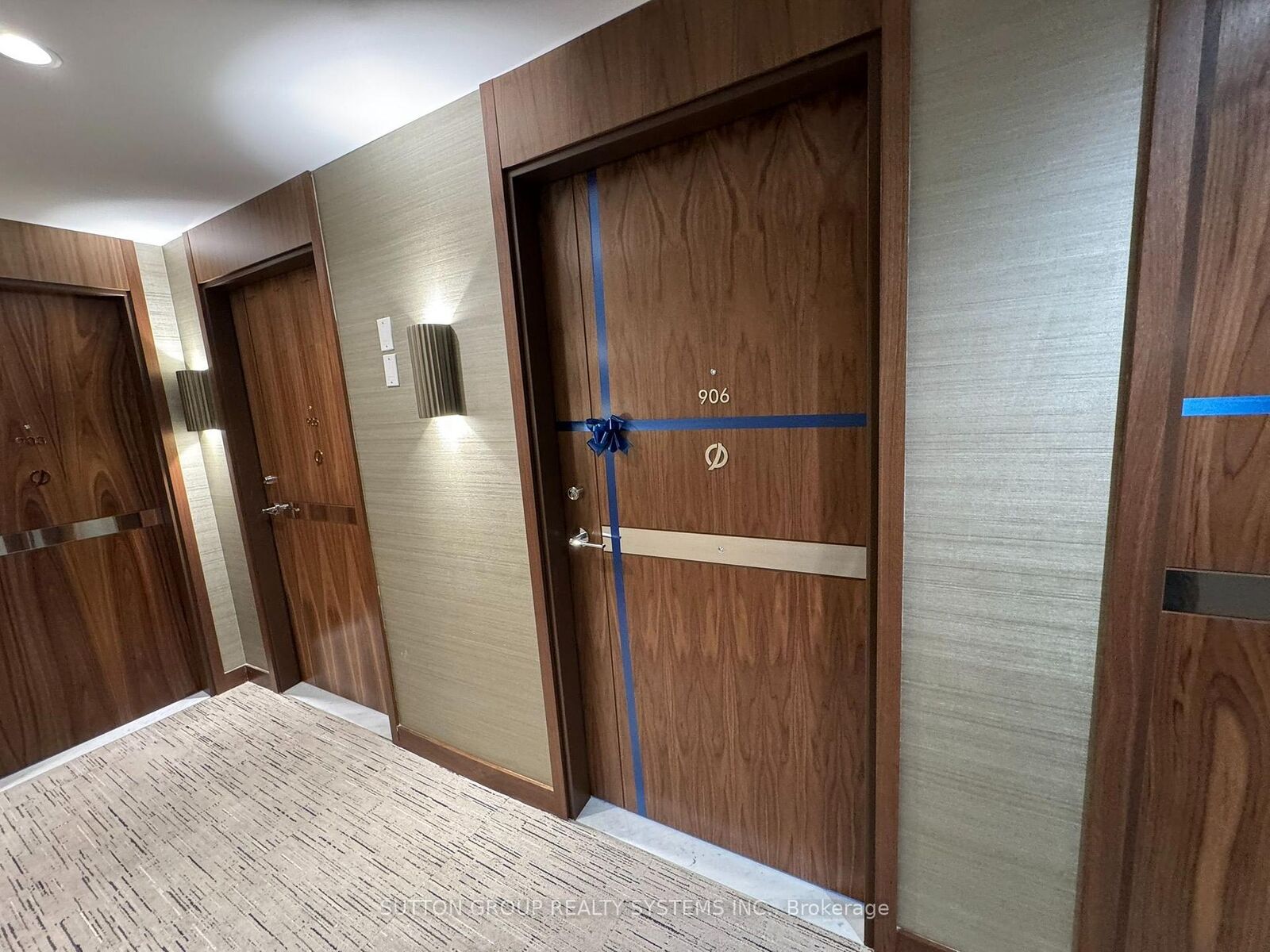 Property Photo:  68 Esther Shiner Boulevard 906  ON M2K 0J6 