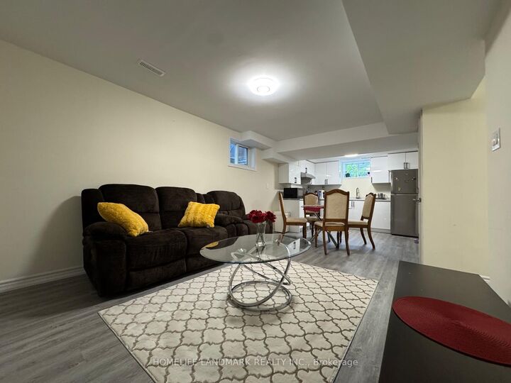 Property Photo:  50 Addison Street Lower  ON L4C 7L8 