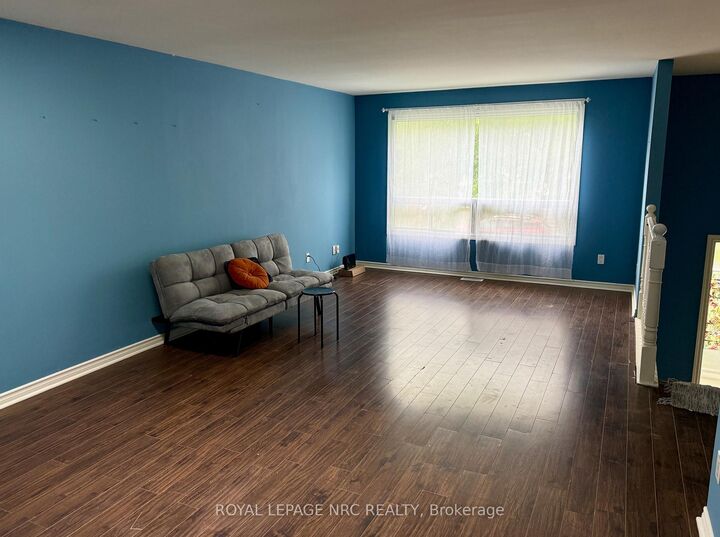 Property Photo:  22 Ravine Road  ON L2P 3A7 