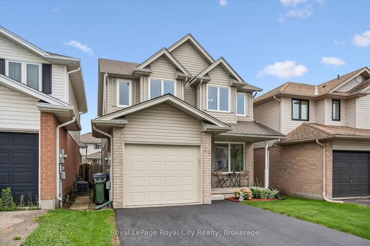 Property Photo:  15 Trailbrook Lane  ON N1E 7B6 