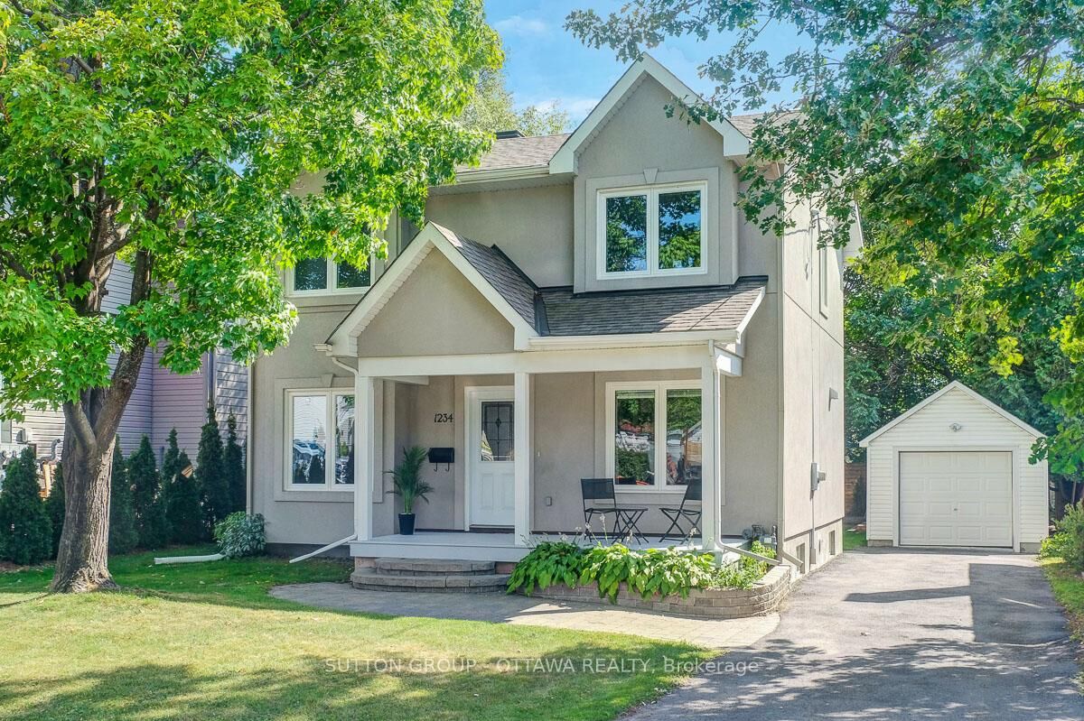 Property Photo:  1234 Anoka Street  ON K1V 6C6 
