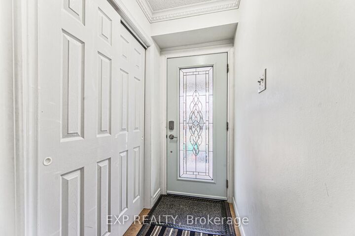 Property Photo:  98 Monteagle Crescent  ON N2N 1N1 