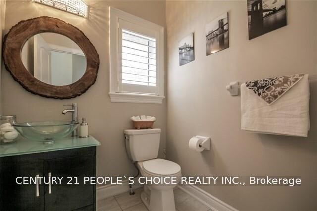 Property Photo:  74 Bramsey Street  ON L0E 1R0 
