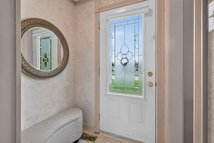 Property Photo:  1404 Matheson Road  ON K1J 8B6 