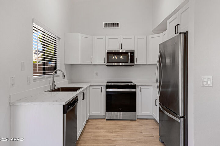 Property Photo:  85 S Cypress Court  AZ 85226 
