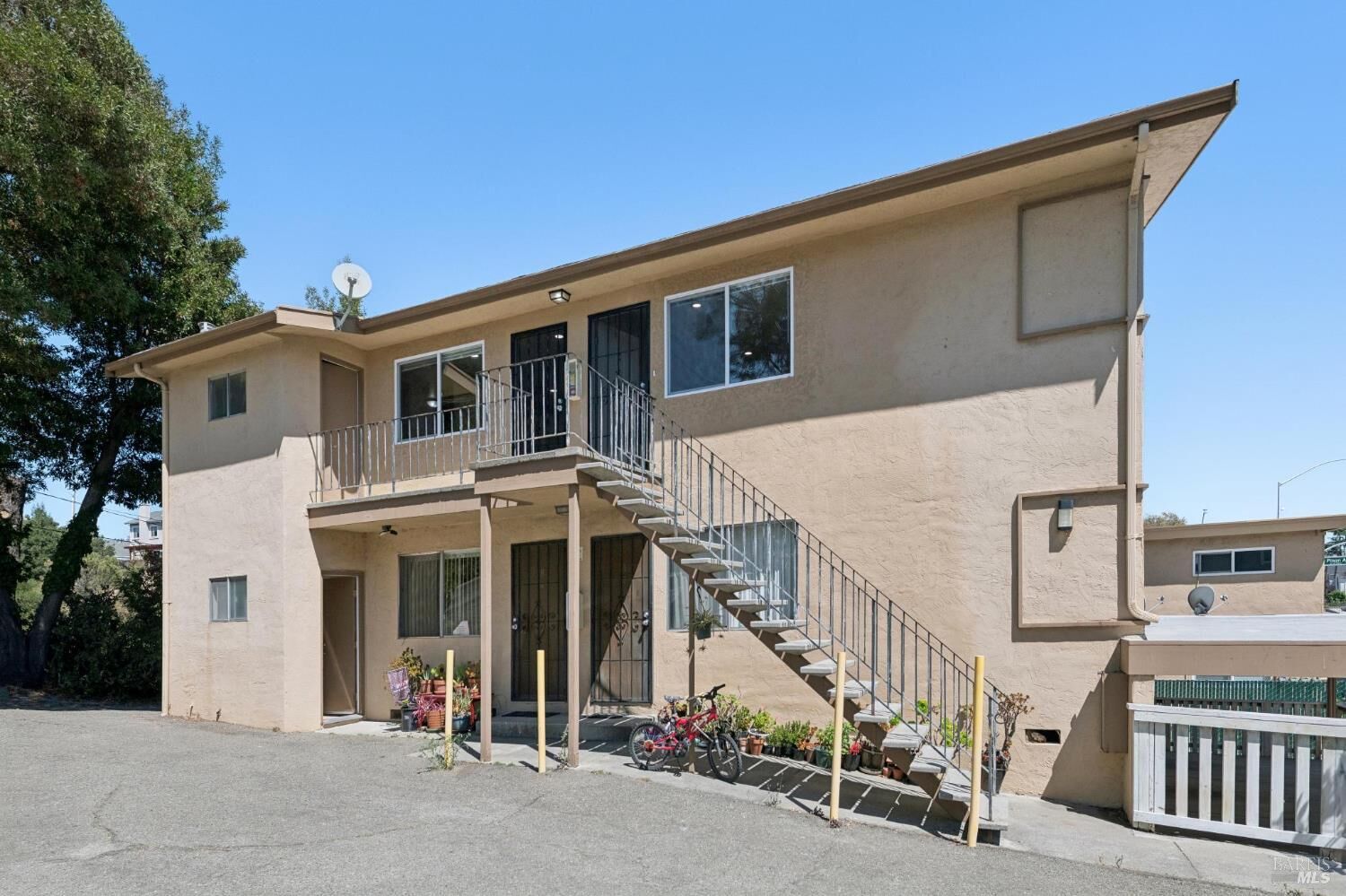 Property Photo:  1520 San Pablo Avenue  CA 94564 