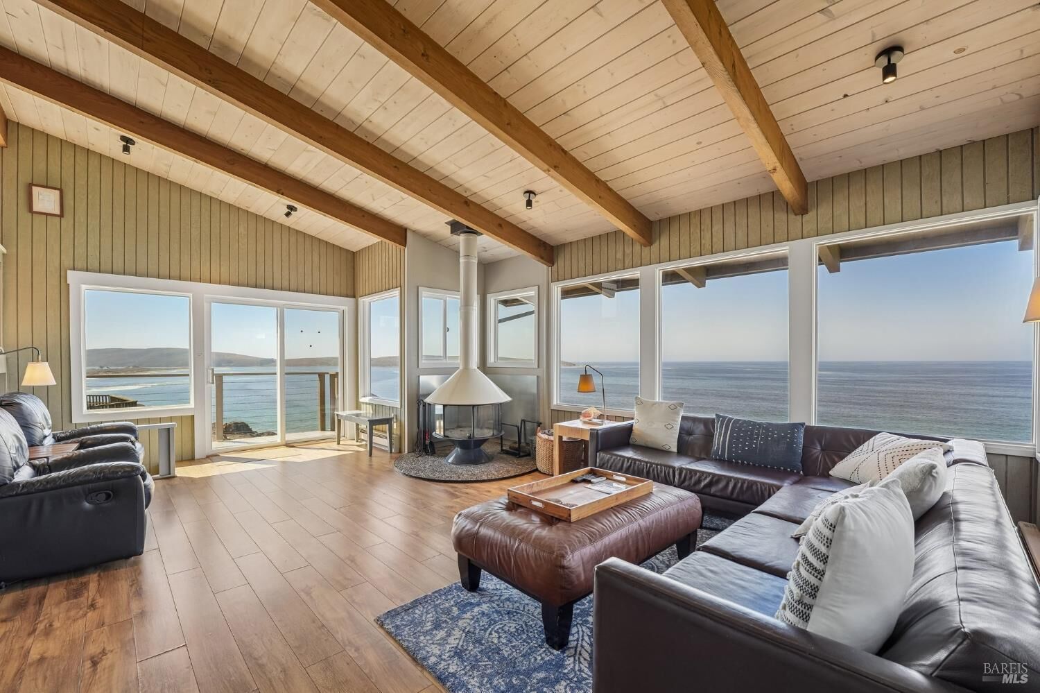 Property Photo: 59 Kailua Way CA 94929