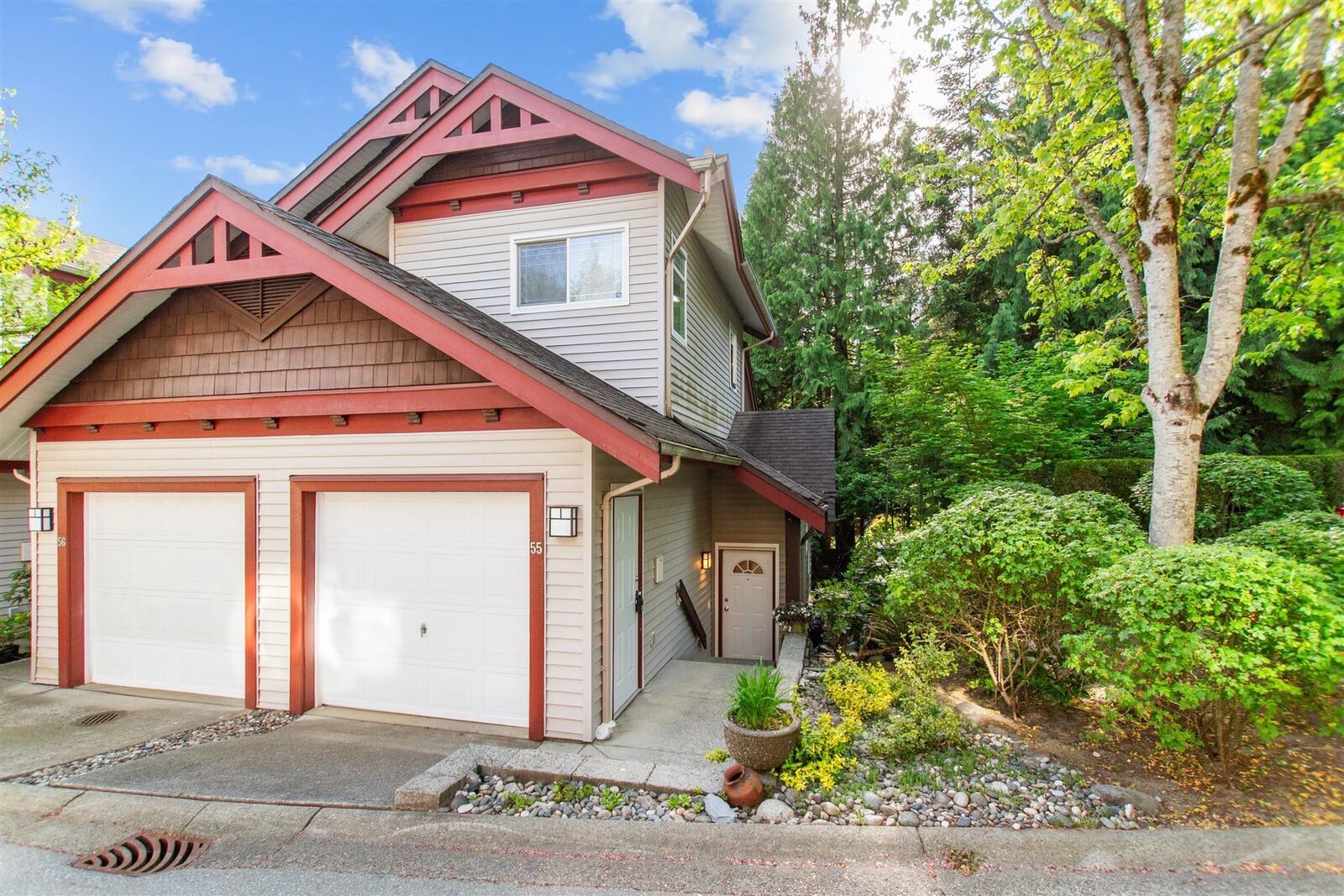 Property Photo: 15 Forest Park Way 55 BC V3H 5G7
