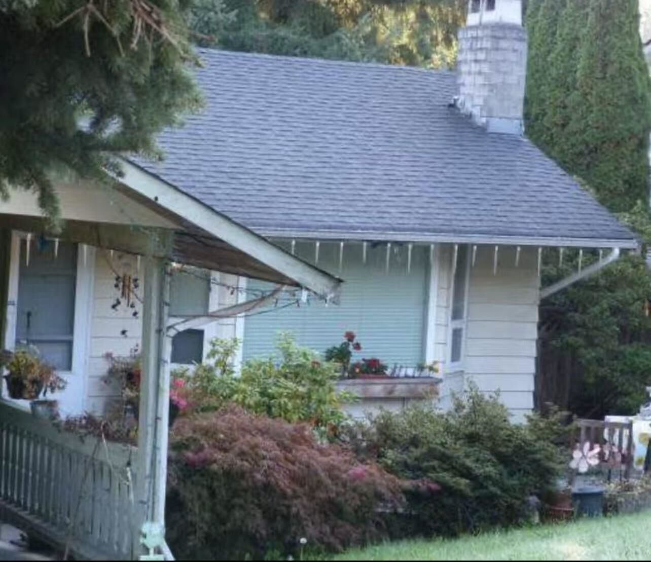 Property Photo:  11000 133A Street  BC V3R 2Y8 