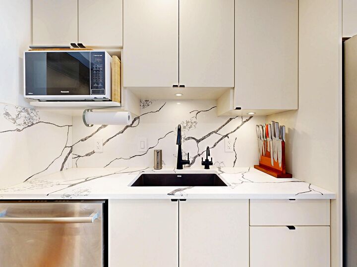 Property Photo:  252 W 2nd Street 204  BC V7M 1C8 
