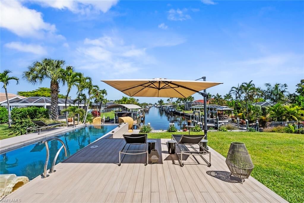 Property Photo:  1933 Cornwallis Pkwy  FL 33904 