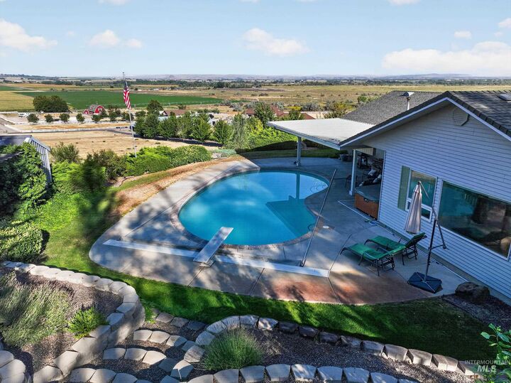Property Photo:  5540 Finley Rd  ID 83619 