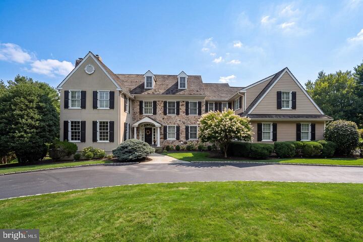 Property Photo:  16 Harrison Drive  PA 19073 