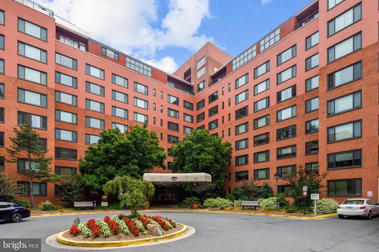 Property Photo: 1021 Arlington Blvd Boulevard 1125 VA 22209