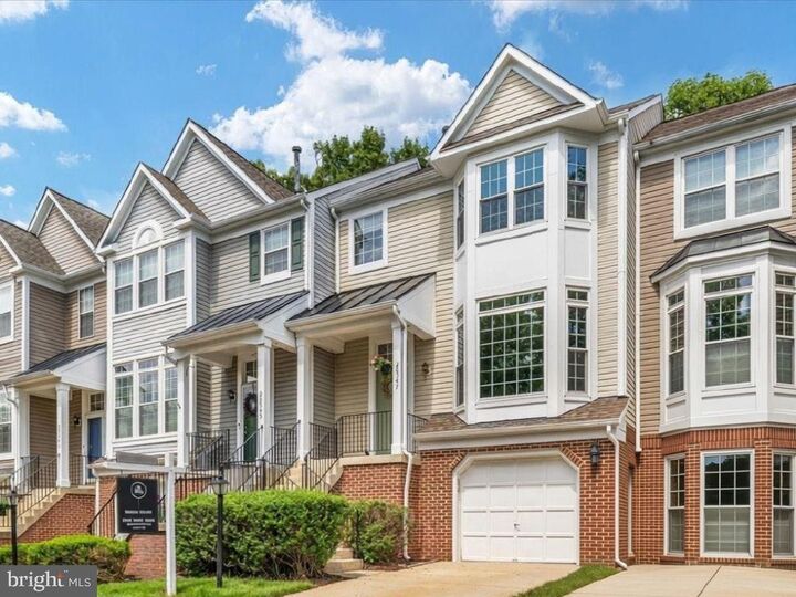 Property Photo:  20547 Warburton Bay Square 37  VA 20165 