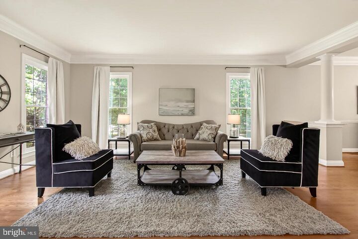 Property Photo: 5841 Saddle Downs Place VA 20120
