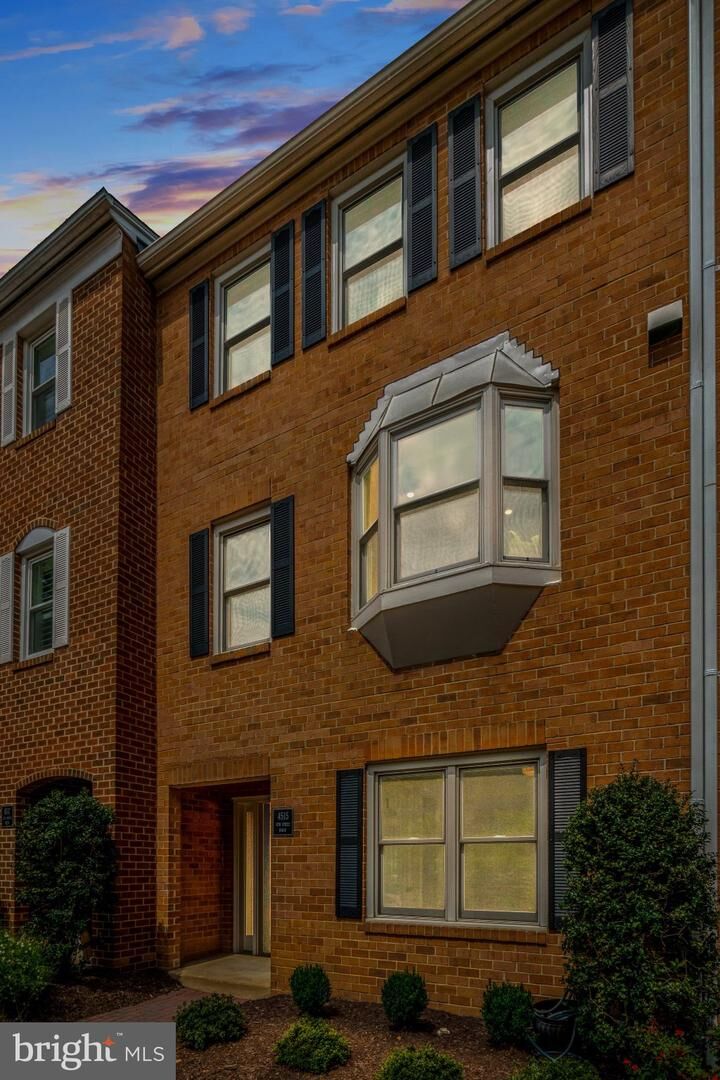 Property Photo:  4515 11th Street N  VA 22201 