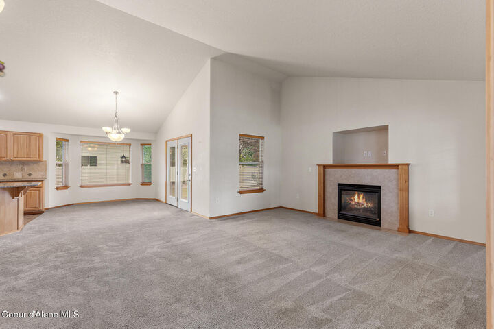 Property Photo:  1229 W Bentwood Loop  ID 83815 