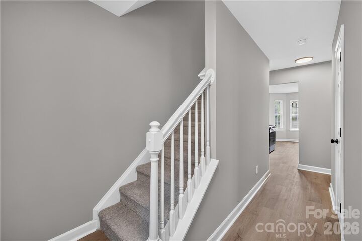 Property Photo: 634 Longacre Drive NC 28214