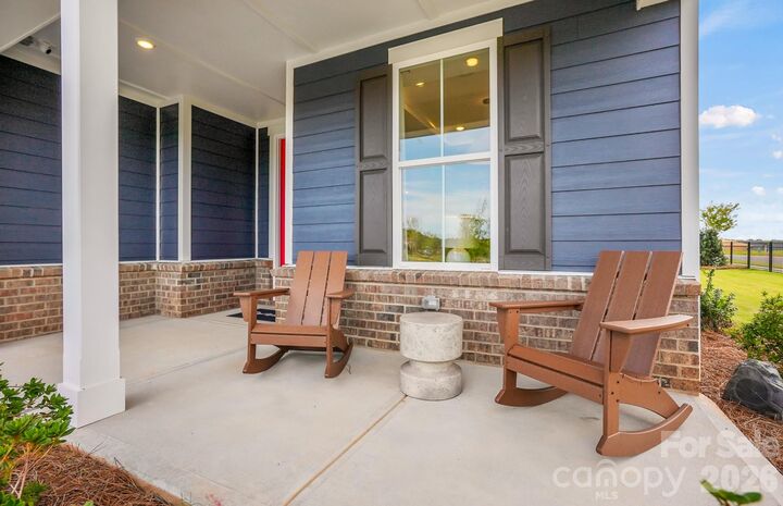Property Photo: 1610 Cavern View Way NC 28107