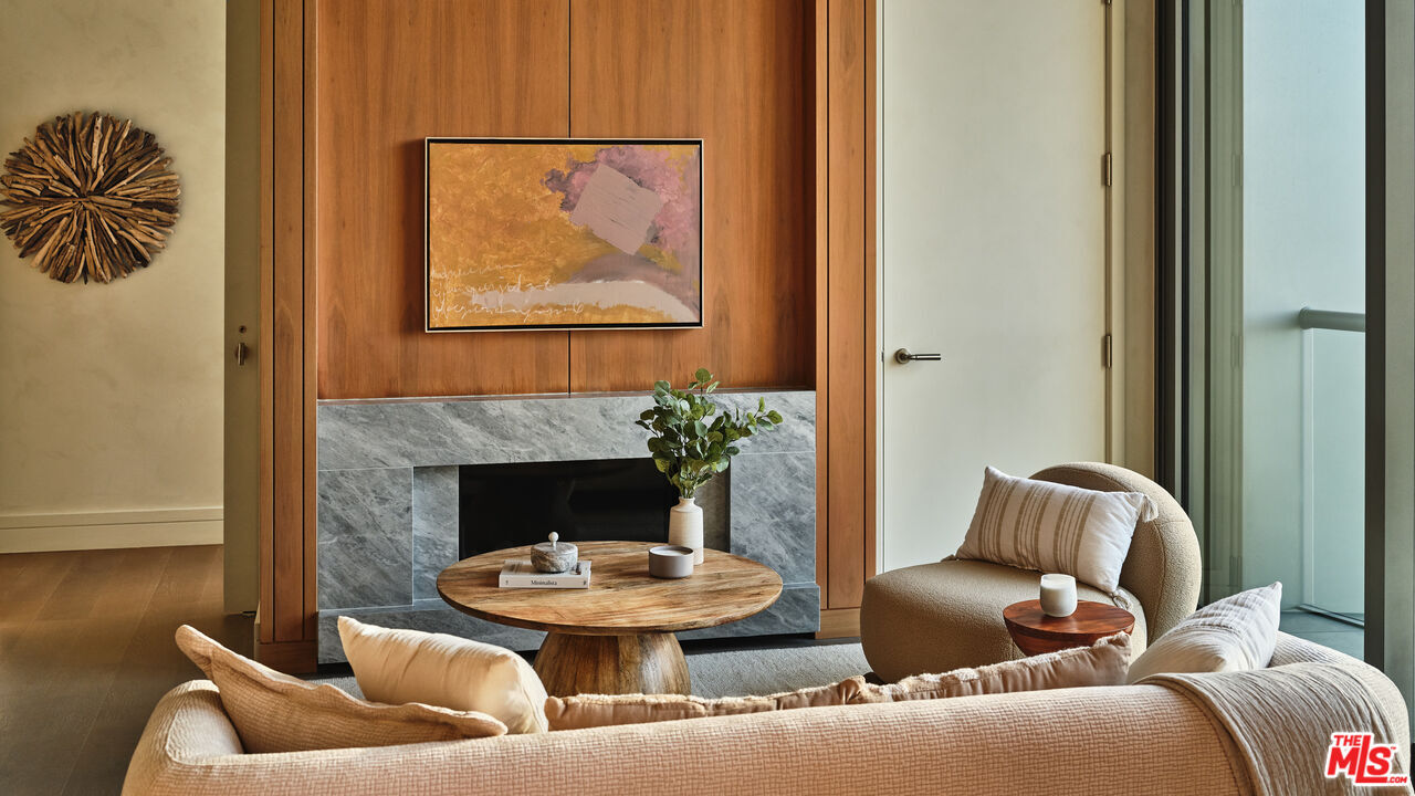 Property Photo: 211 W Elm Ct, Unit 14C CA 90067