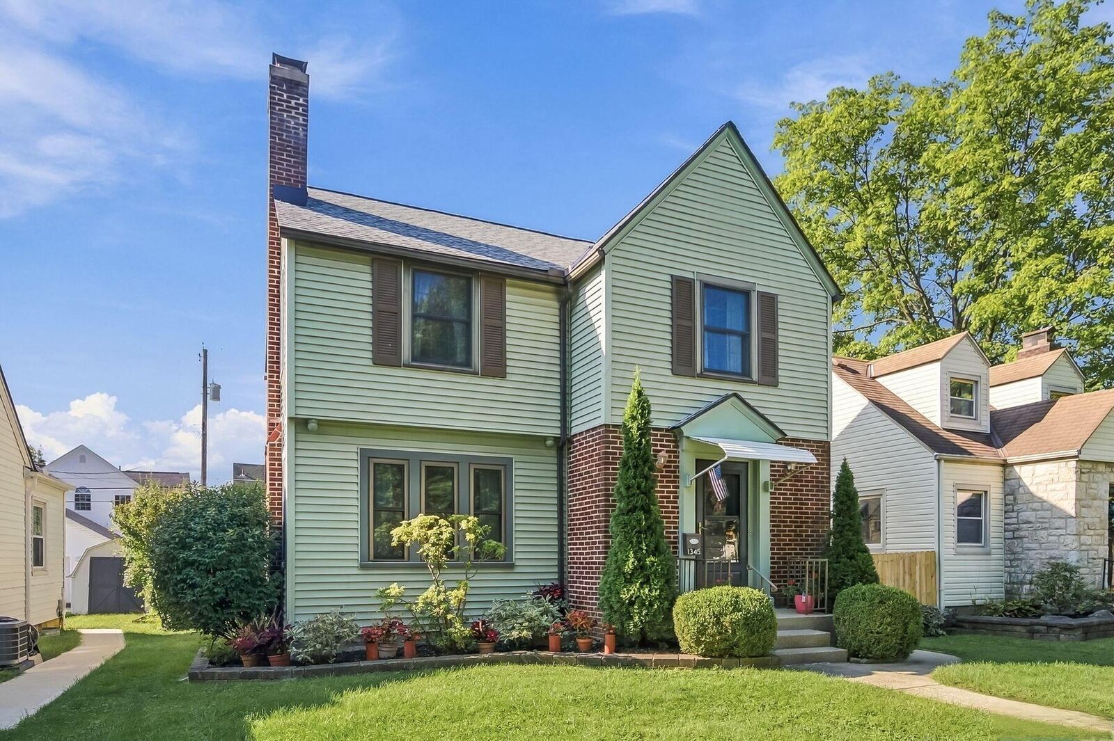 Property Photo:  1345 Murrell Avenue  OH 43212 
