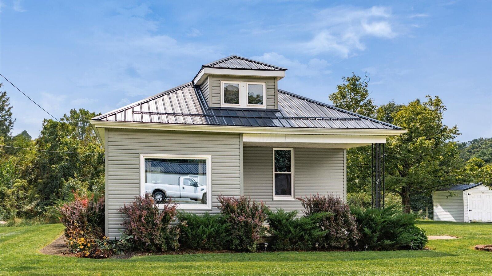 Property Photo:  2450 Highland Road  OH 43701 
